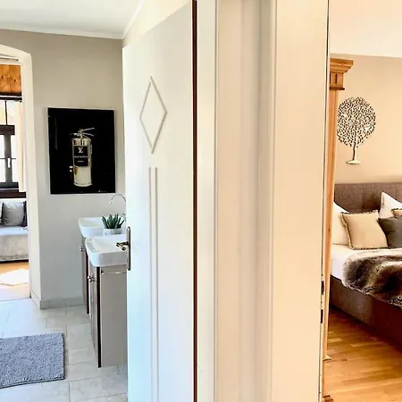 Apartment Stadtvilla Mit Sauna & Garten