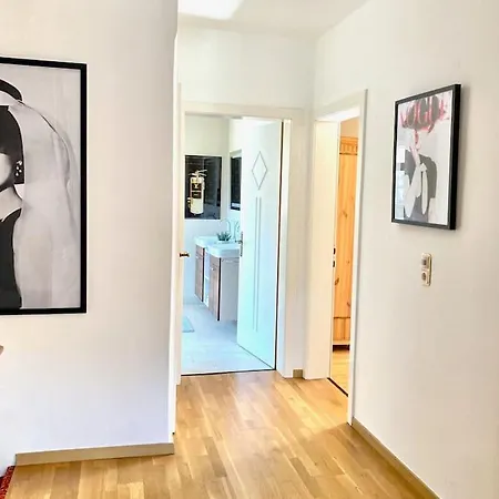 아파트 Stadtvilla Mit Sauna & Garten