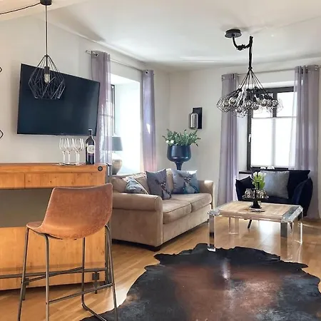 Stadtvilla Mit Sauna & Garten * 키츠부헬