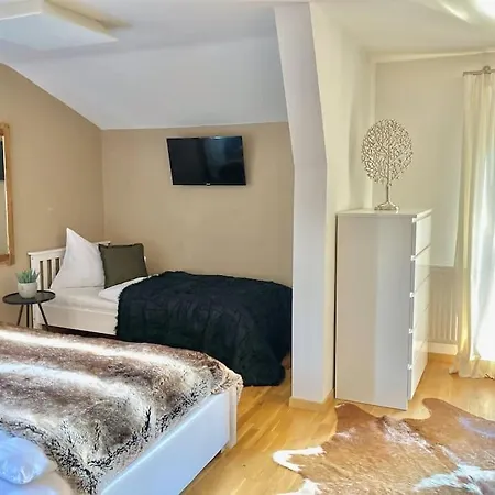 Stadtvilla Mit Sauna & Garten * 키츠부헬